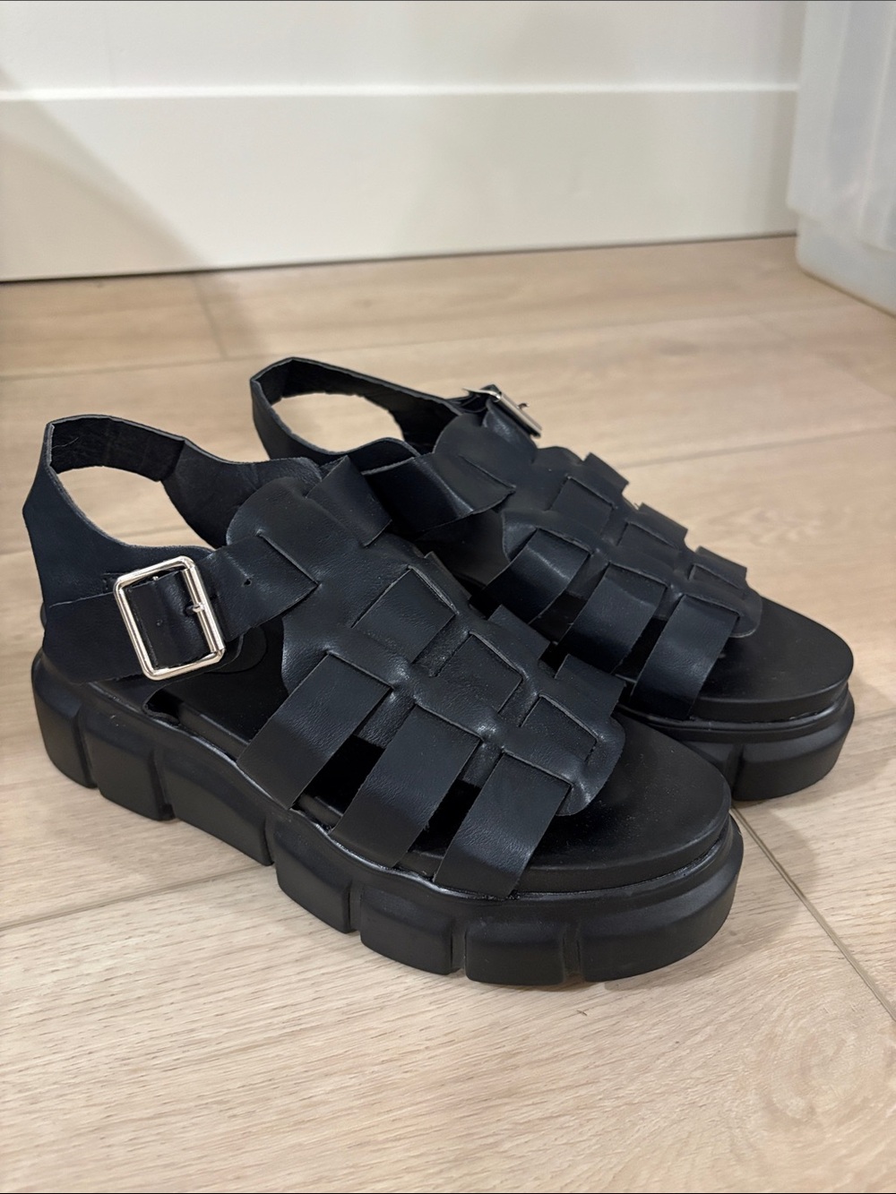 Chunky Woven leather platform sandals - Picture 2 of 5
